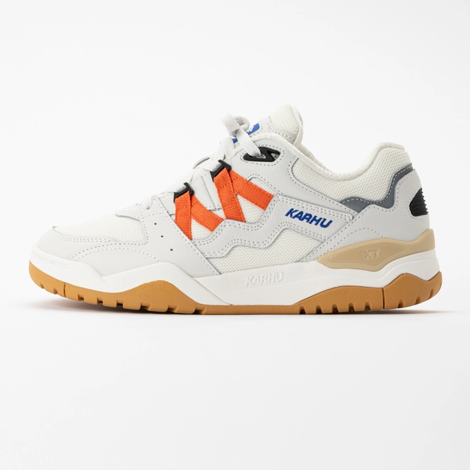 Sneaker Cloudline (40)